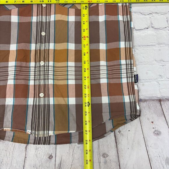 Patagonia Men Short Sleeve Button Down Shirt Top Size Medium Plaid C026 -22 - Picture 4 of 14